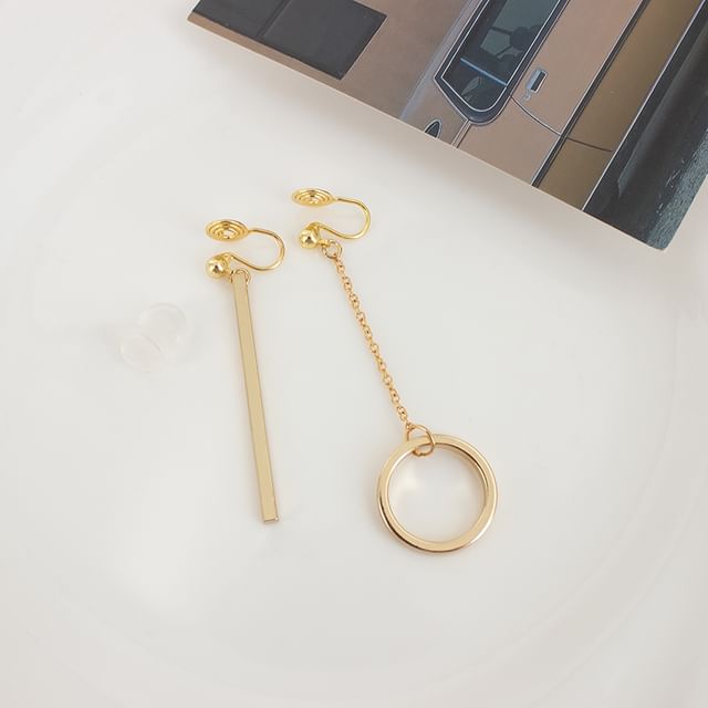 On / Clip Asymmetrical Star Drop Earring