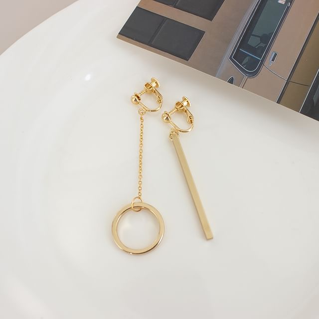 On / Clip Asymmetrical Star Drop Earring