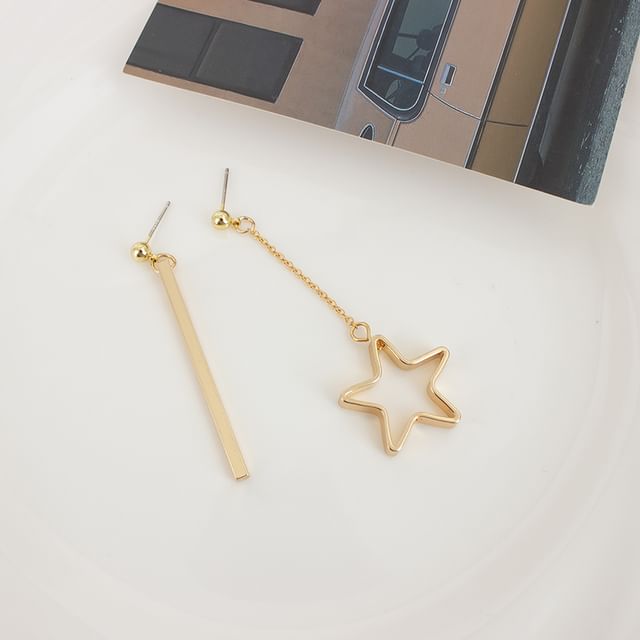 On / Clip Asymmetrical Star Drop Earring