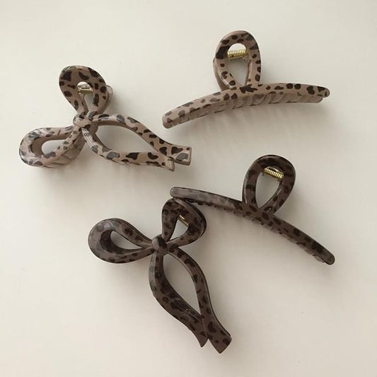 Claw Print Leopard Acrylic Hair