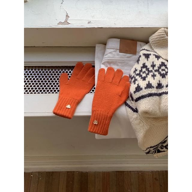 Heart Knit Buttoned Gloves