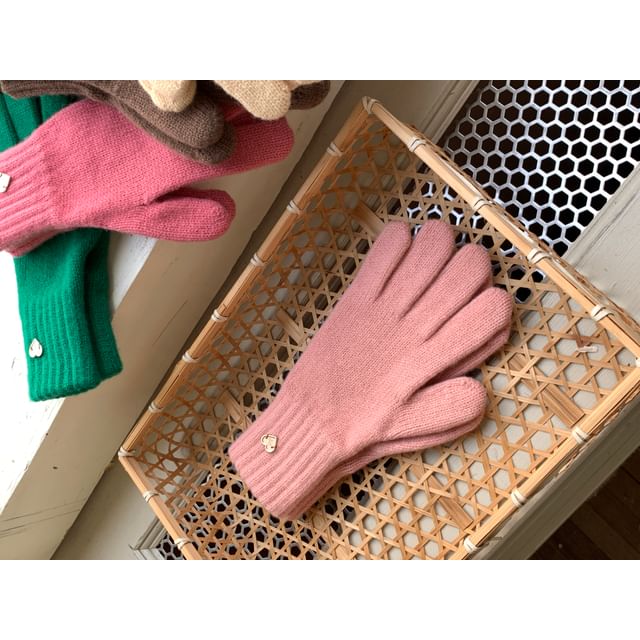 Heart Knit Buttoned Gloves
