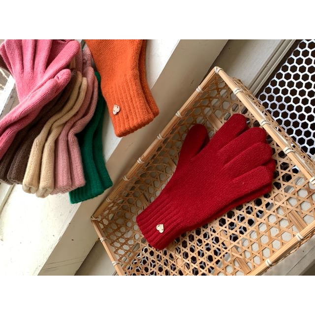 Heart Knit Buttoned Gloves