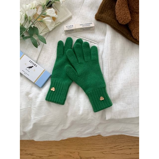 Heart Knit Buttoned Gloves