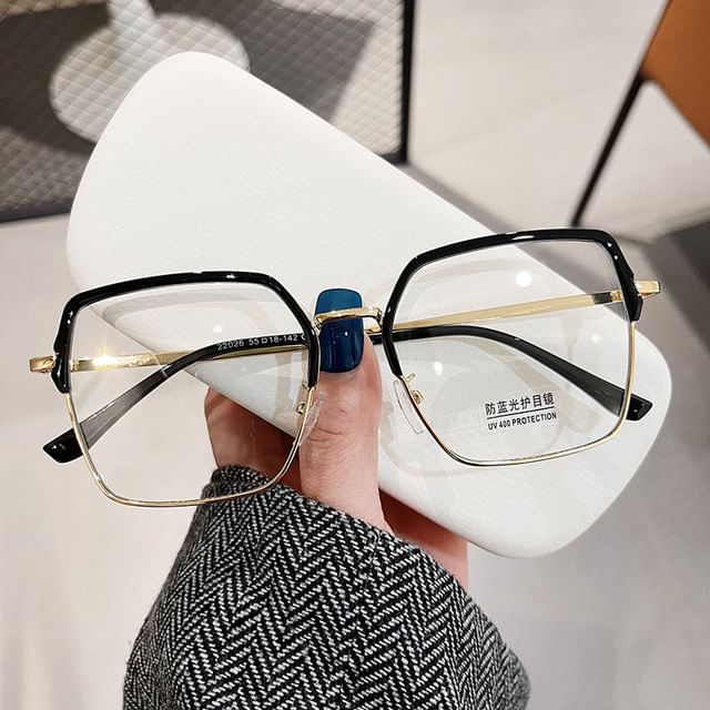 Thin Frame Square Eyeglasses