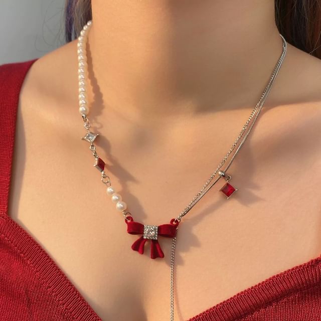 Bow Lariat Rhinestone Faux Pearl Necklace