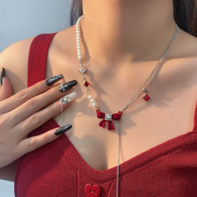 Bow Lariat Rhinestone Faux Pearl Necklace