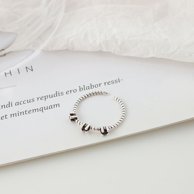 Rhinestone Set Open Ring Flower /