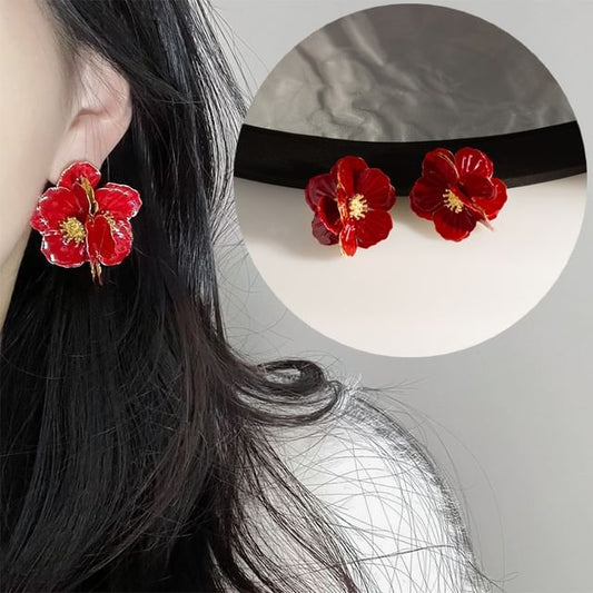 Enamel Earring Flower / Clip On Stud