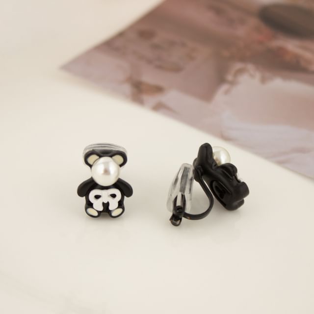 Pearl Earring Stud Bear / Faux Clip On