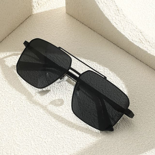 Metal Aviator Sunglasses