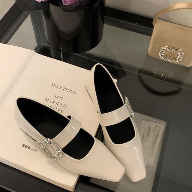 Low Mary Heel Pumps Buckle Rhinestone Jane