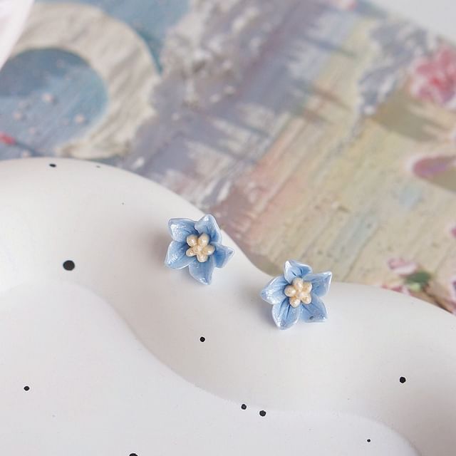 On / Earring Flower Stud Clip