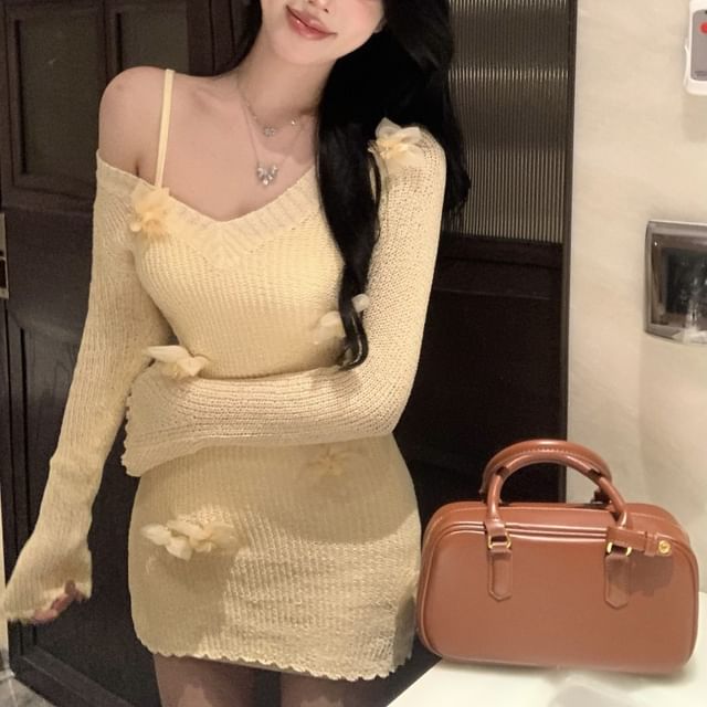 Slip Knit Mini Sheath Flower V Accent Dress Long-Sleeve Neck /