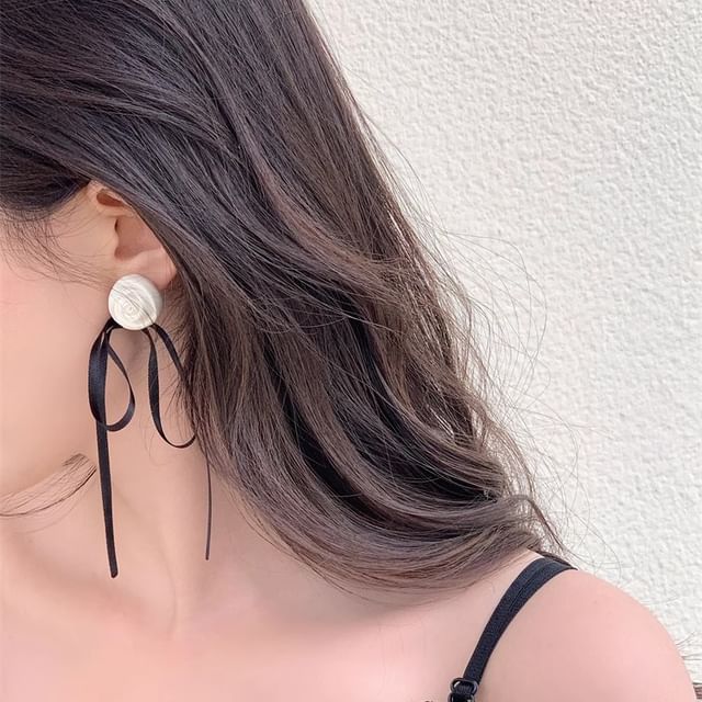 Flower Earring Ribbon Stud