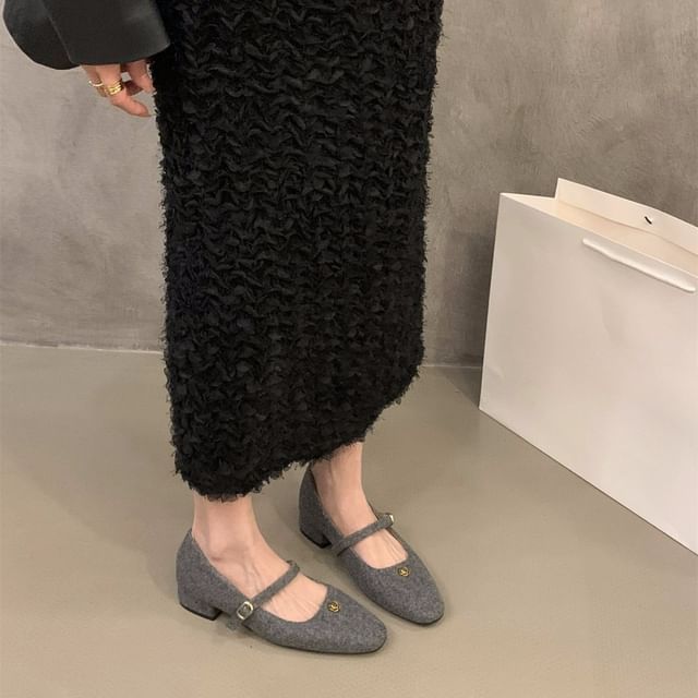 Pumps Chunky Mary Jane Flower Heel Accent