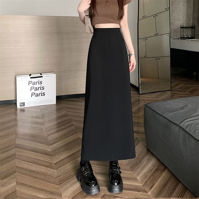 High Skirt Maxi A-Line Back-Slit Plain Rise