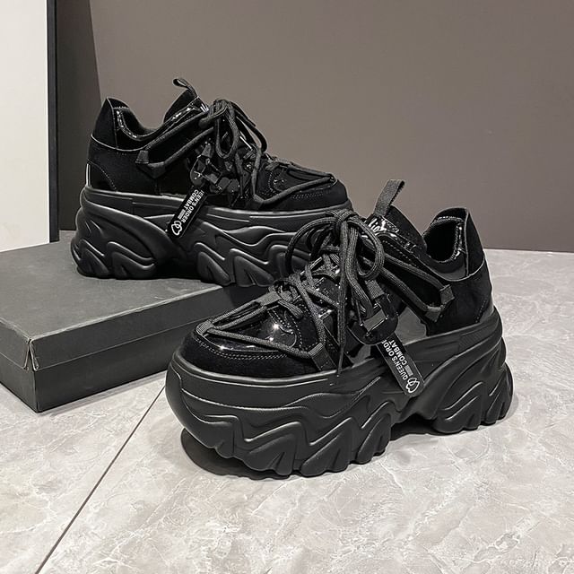 Sneakers Lace-Up Lettering Platform