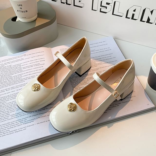 Mary Leather Accent Heel Jane Flower Pumps Patent Chunky