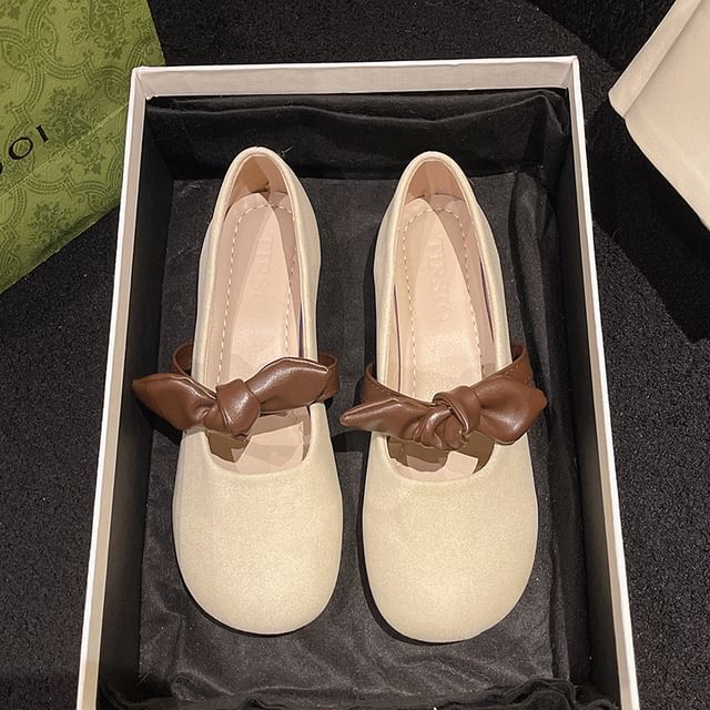 Tone Mary Bow Jane Shoes Accent Two