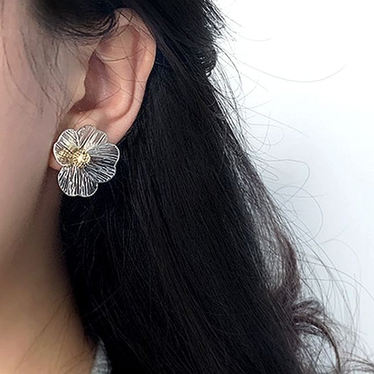 Flower Earring Clip-On Ear / Stud
