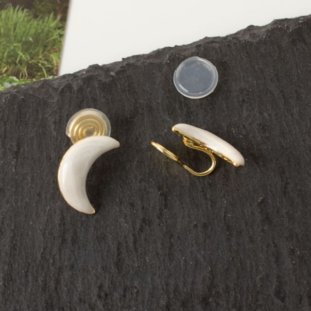 Stud Earring Moon Clip-On Ear /