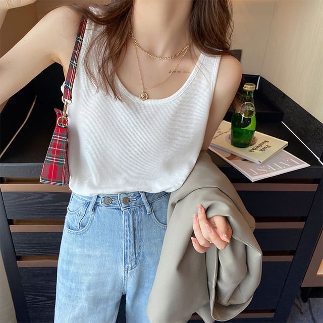 Neck Tank Plain Top Scoop