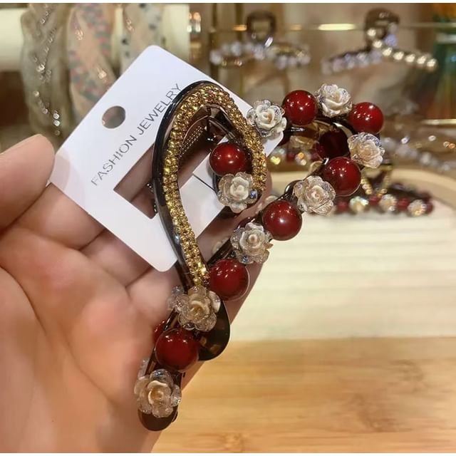 Rhinestone Hair Claw Heart Bead