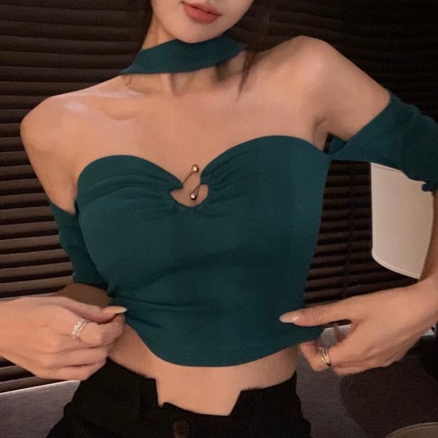 Top Plain Neck Shoulder Slim Halter Fit Crop Short-Sleeve Off