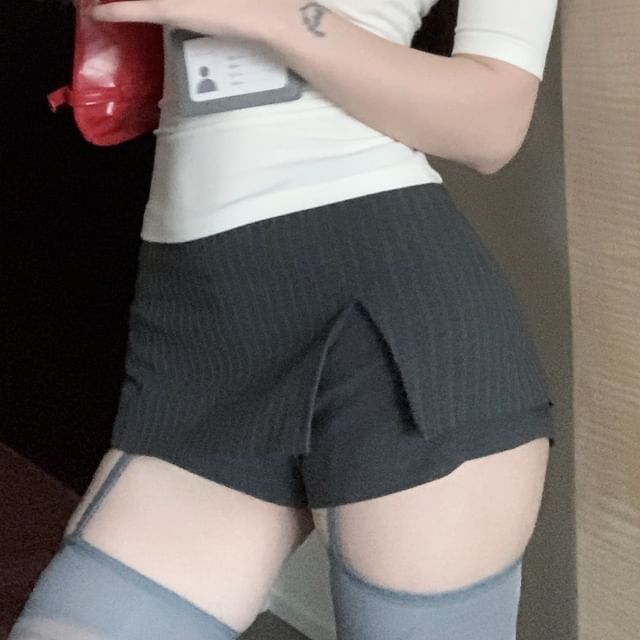 A-Line Tee Plain Skort Slit High / Slim Striped Waist Mini Fit Short-Sleeve Turtleneck