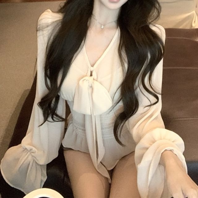 Set: Camisole Top V-Neck Bow Peplum + Sleeve Long Plain Blouse