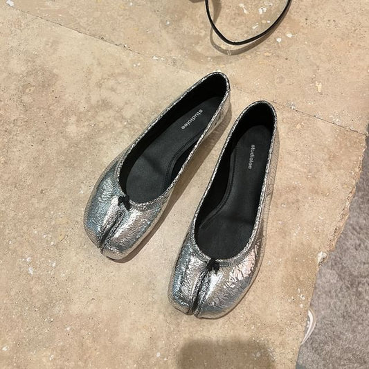 Leather Genuine Toe Split Metallic Flats