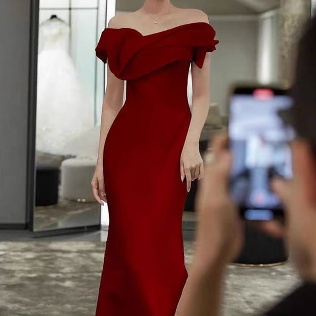 Sheath Plain Gown Evening Off Shoulder