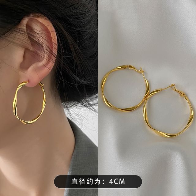 Twisted Earring (Various Hoop Alloy Designs)