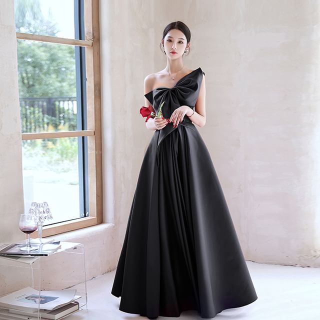 Sleeveless A-Line Plain Gown Evening Bow One-Shoulder