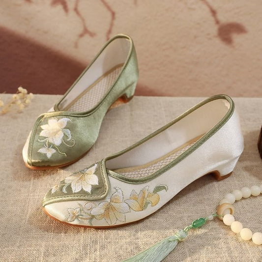 Floral Embroidered Panel Pumps