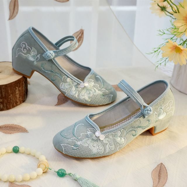 Embroidered Shoes Heel Block