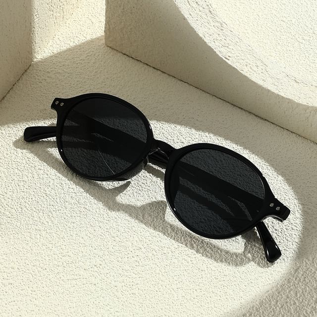 Sunglasses Oval Frame