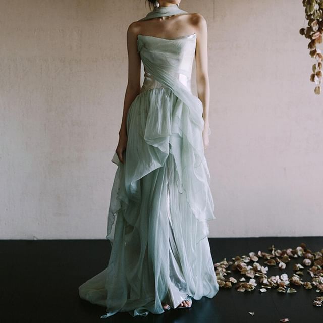 Set: Strapless Plain Mesh Panel A-Line Wedding Gown + Scarf