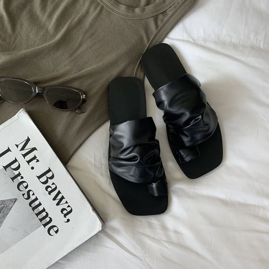 Sandals Slide Toe Loop Flat