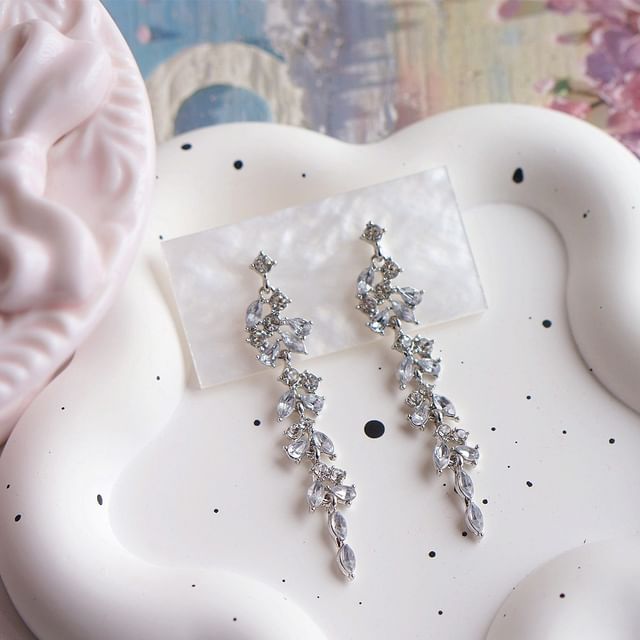 Clip-On Drop Earring / Rhinestone Leaf