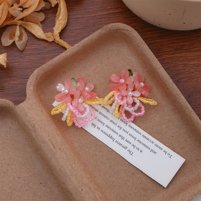 Faux Pearl Flower Ear Beaded Earring / Stud Clip-On