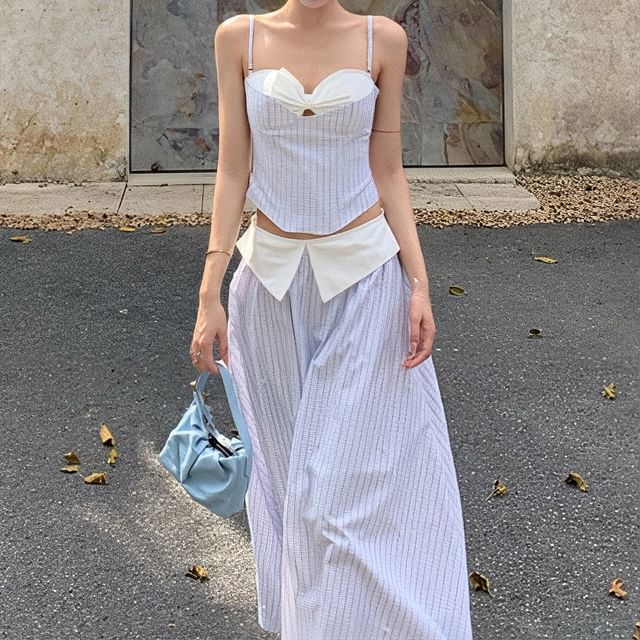 High Neckline A-Line Two-Piece / Maxi Waist Striped Sweetheart Cutout Mock Top Camisole Crop Skirt