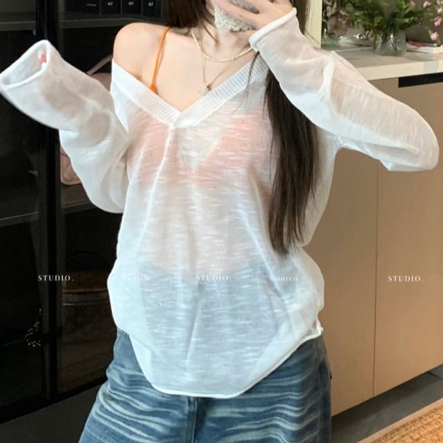 Top Long-Sleeve V-Neck Knit / Bralette Plain