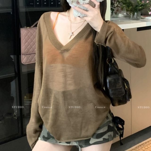 Top Long-Sleeve V-Neck Knit / Bralette Plain