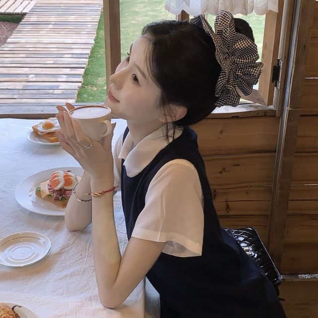 Collared Shirt Short High Plain Waist Mini / Skirt Vest Round Neck A-Line Sweater Sleeve