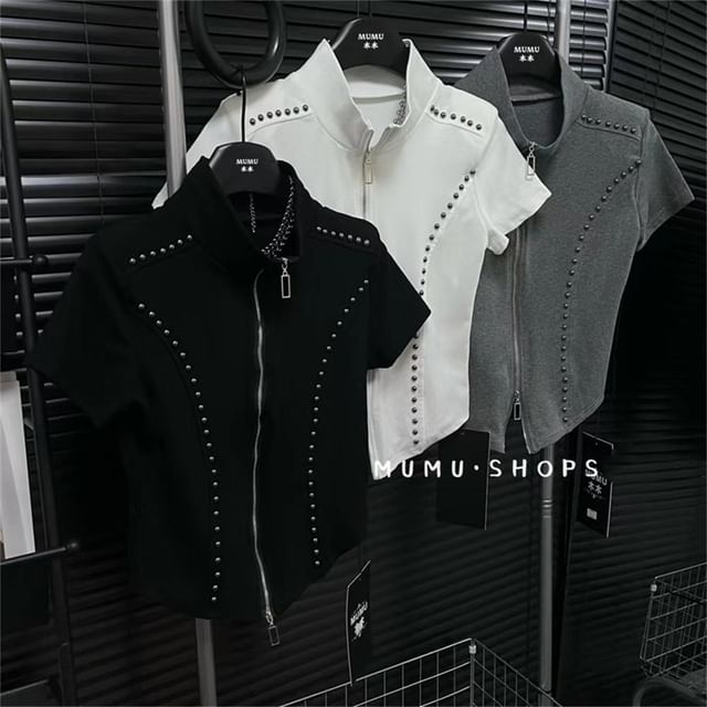 Plain Studded Turtleneck Zip Short-Sleeve Slim T-Shirt Fit