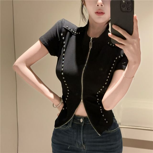 Plain Studded Turtleneck Zip Short-Sleeve Slim T-Shirt Fit