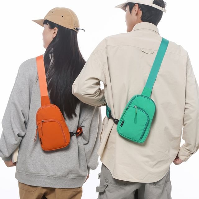 Sling Bag Plain Nylon