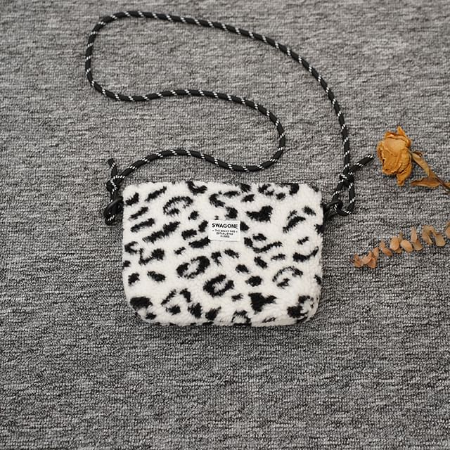 Applique Crossbody Bag Fleece